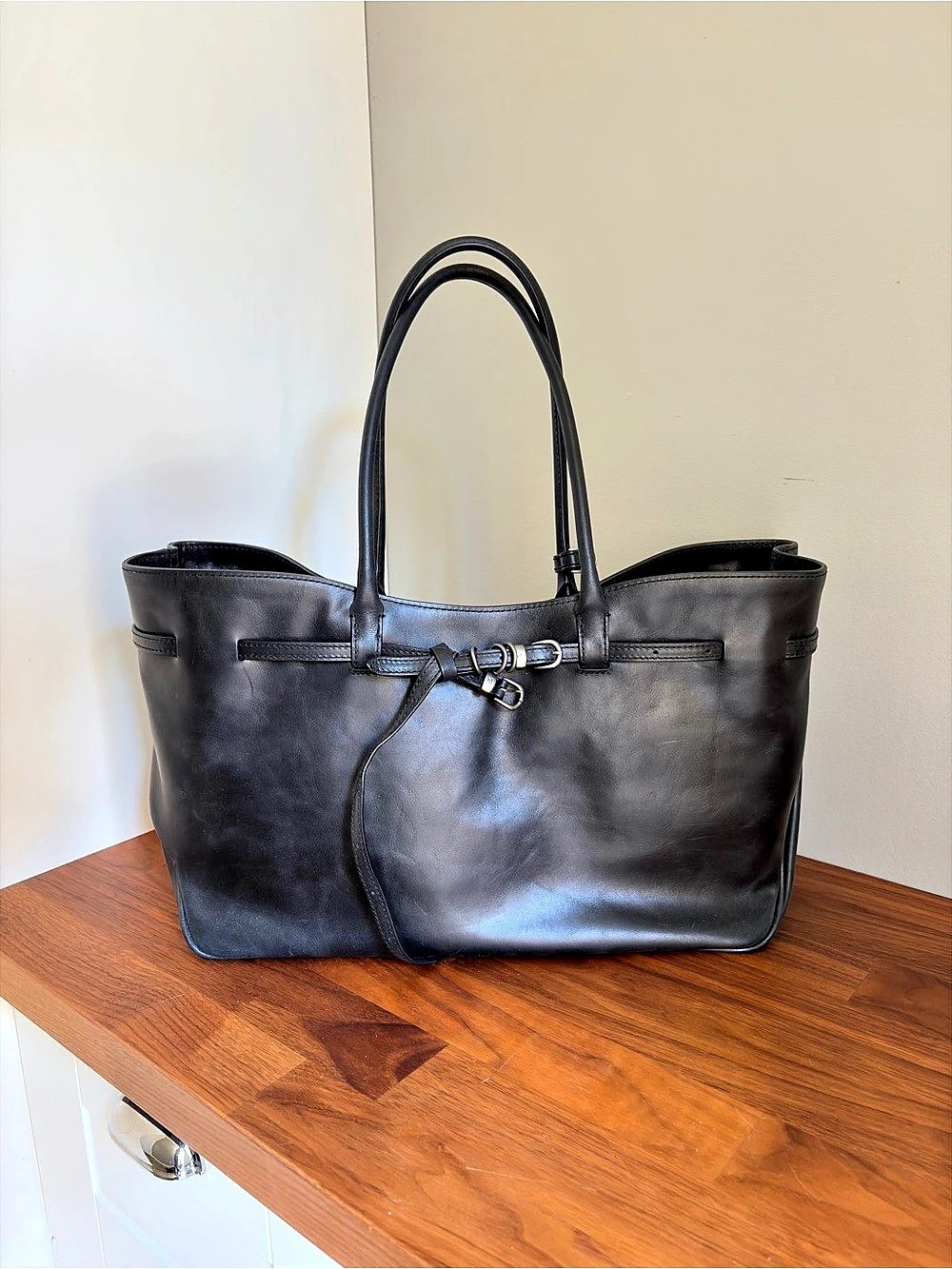 MARGESHERWOOD | Large Grandma Used Tote - Black pull-up
